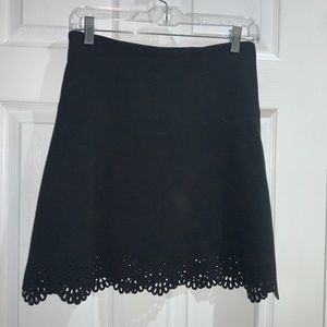 Loft Petites laser cut scallop hem mini skirt Sz 00P  back zip lined